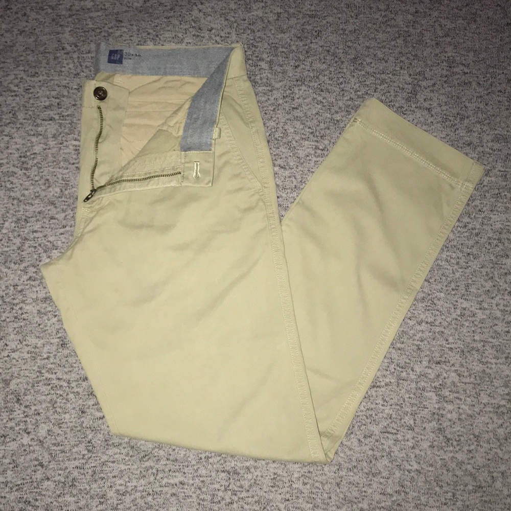 Men’s Gap Slim Fit Chinos